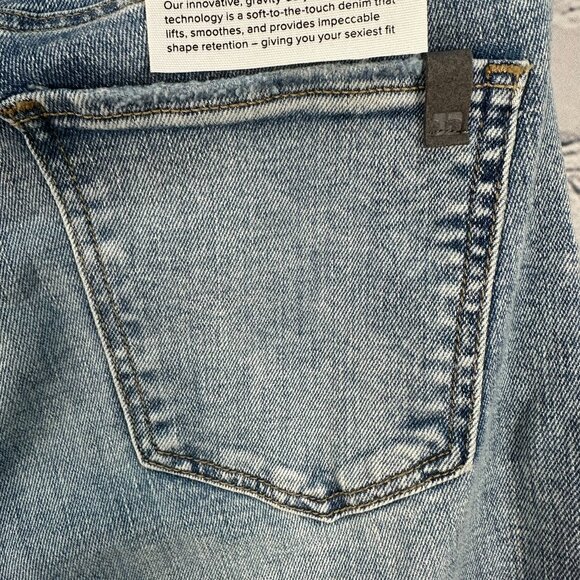 Joe's Women's The Bobby Mid-Rise Tapered Boyfriend Jeans, Size 24, Light Wash - Picture 8 of 12